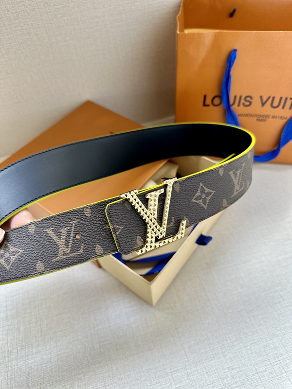 激安ルイヴィトンベルト背面デザイン